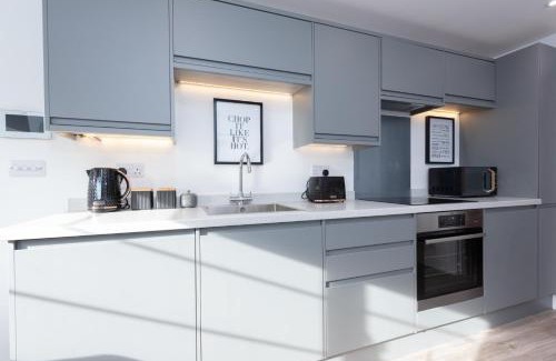 Shottery Apartment | Bridge House - 1-Bed with Sofabed