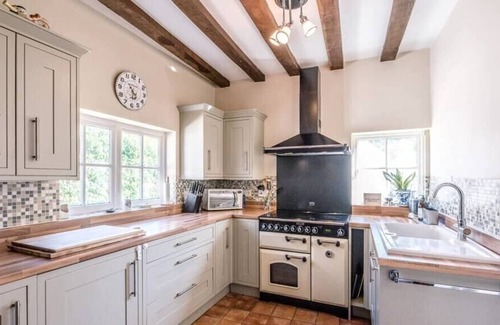 Ipswich House | Bridge House, Kersey