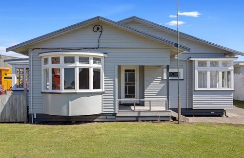 Waiotahi House | Bridge Street Accommodation