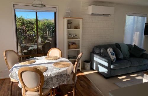Richmond Villa | Bridgecroft Cottage - Cosy 2 bedroom cottage