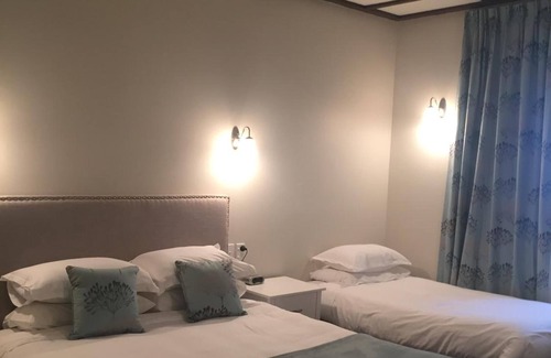 Warkworth Cabin | Bridgehouse Lodge