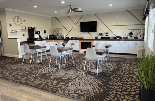 Fremont Hotel | BridgePointe Advantage by BPhotels