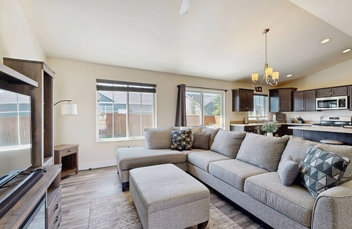 Bozeman House | Bridger View Retreat | House in Belgrade with enclosed backyard, patio, & grill