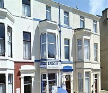 North Shore House | Bridges Guesthouse