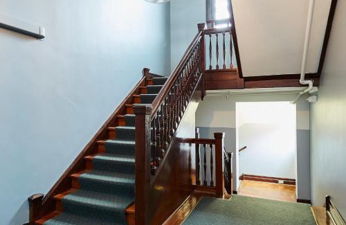 Willoughby Hotel | Bridgeview Hotel Willoughby