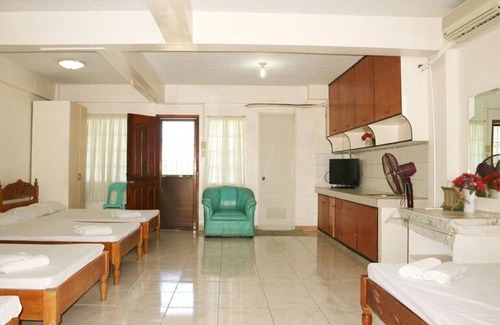Laoag House | Bridgeview Inn