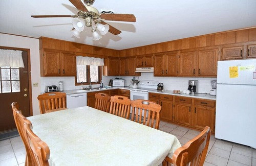 Berkeley Springs House | Brigadoon - 5 Bedroom Retreat