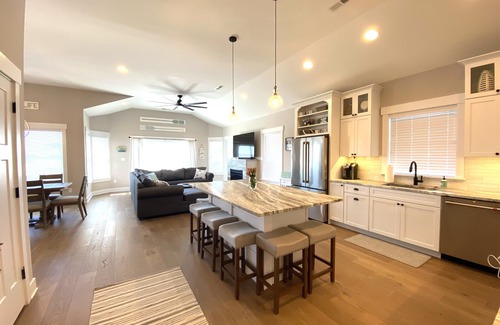 A-Zone House | Brigantine Beach House with Deck and Ocean View