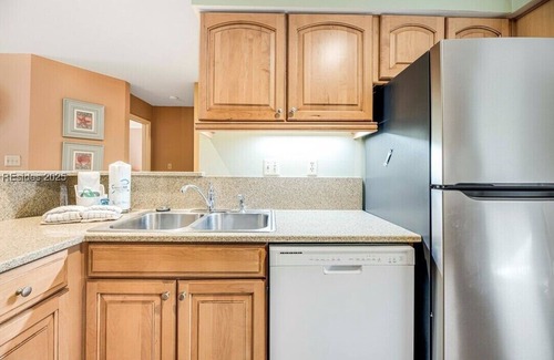 Shipyard Plantation Condo | Brigantine Quarters 3BR/3.5BA in Shipyard, Private Beach Gate, 2 Pools and MORE