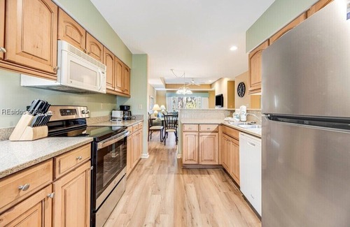 Shipyard Plantation Condo | Brigantine Quarters 3BR/3.5BA in Shipyard, Private Beach Gate, 2 Pools and MORE