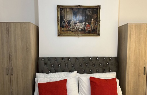 Seven Sisters Apartment | Bright 1 Bed Flat 25 mins from Oxford Circus