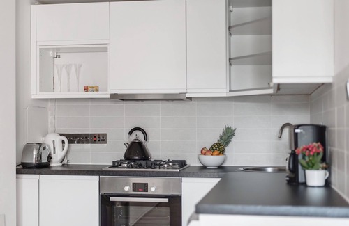 Weavers Apartment | Bright 1 bedroom apartment off brick lane in Shoreditch