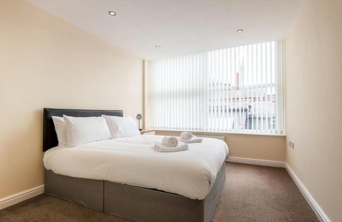 Pontefract Apartment | Bright 1 Bedroom Budget Flat in Central Pontefract