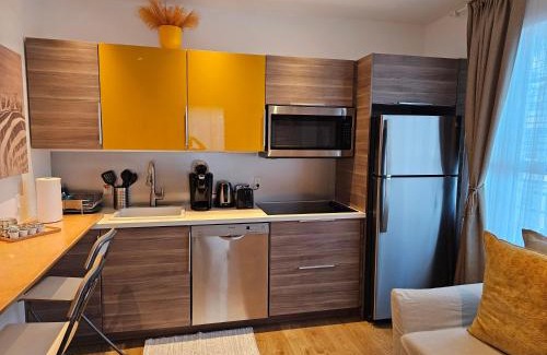 South Pointe Apartment | Bright 1BedRoom RENOVATED NEAR THE BEACH (4PPL)