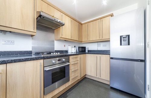 Charlton Apartment | Bright 2 BDR House W/garden & Parking, Greenwich