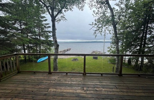 Port McNicoll Cottage | Bright 2 Bdrm Waterfront Cottage on Georgian Bay