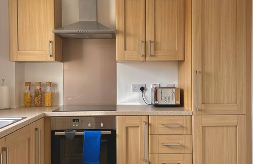 Ferryden Apartment | Bright 2-bedroom apartment with parking in Montrose