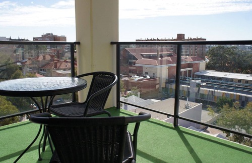 East Perth Apartment | Bright 2 Bedroom Central Perth Apartment