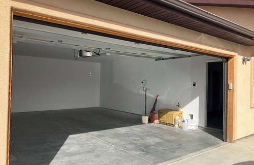 Hotchkiss House | Bright 2-bedroom house in quiet family neighborhood with views of Mount Lamborn