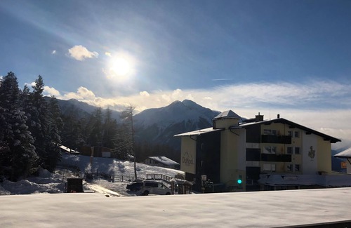 Mosern Apartment | Bright 2-room apartment with terrace and beautiful view