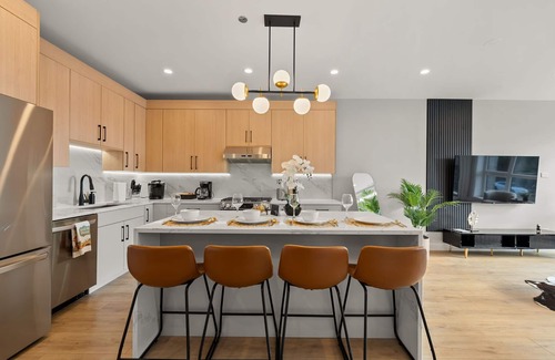 Tri-Taylor Apartment | Bright 2Bed 2Bath in Brand New Pilsen Development