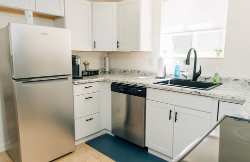 Logan Apartment | Bright 2br Great Location Near USU and Downtown