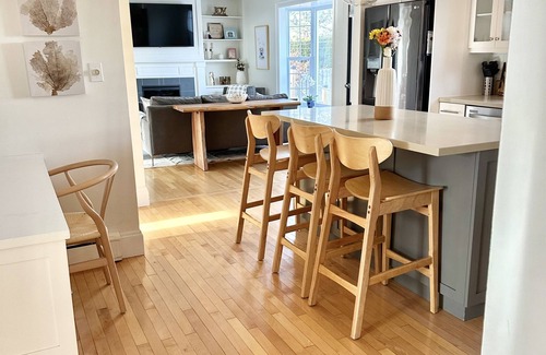 Charlottetown House | Bright 3 Bed, 2.5 Bath, In-Ground Pool/Hot Tub, Close to Downtown Charlottetown❗️