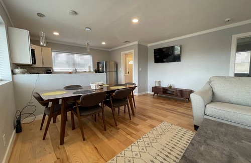 Globe House | Bright 3 bedroom, 2 bath home; game room w/arcade machines - basketball machine