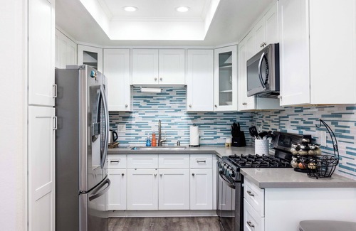 West Carson House | Bright 3 BR Home, Master Suite, Pool