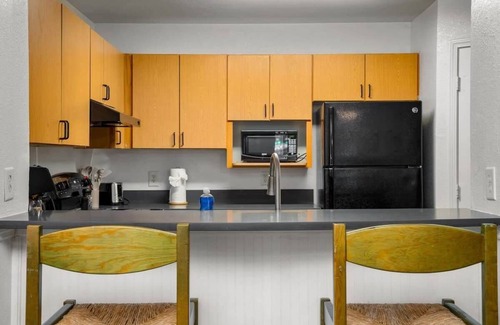 Bearss Plaza Apartment | Bright 4BR Retreat Pool, Gym & Extended Stays