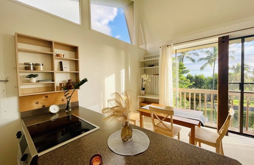 Makaha Valley House | Bright Airy Condo in Makaha - 5 mins from the beach!
