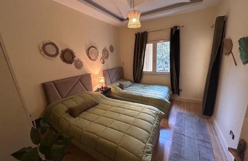 Shurtah al-Dakhlah Apartment | Bright & Airy home