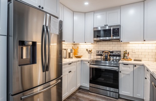 Mammoth Lakes Condo | Bright & airy, serene, clean & comfy Snowcreek IV