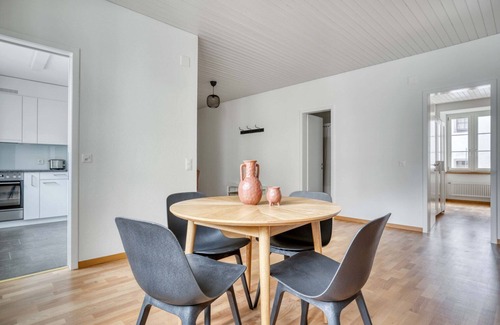 Niederdorf Apartment | Bright Altstadt 2 Room w/W/D, nr Old Town, by Blueground