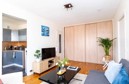 Cormeilles-en-Parisis Apartment | Bright and spacious apartment 2 min from station, 20 min from Paris, fast wifi