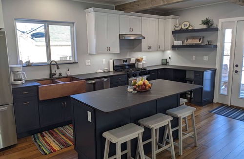 Spearfish House | Bright and airy 2br, walking distance to downtown