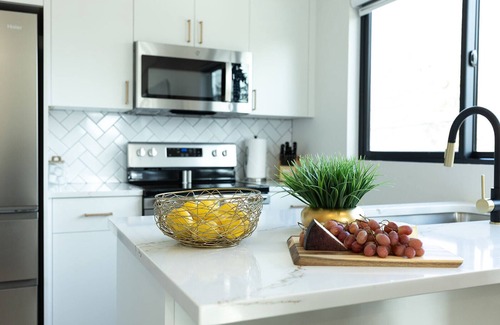 Berkeley Apartment | Bright and Airy Loft - Easy access to Mtns and Denver