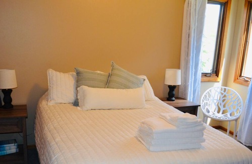 Rapid City House | Bright and airy residential home with foothills view