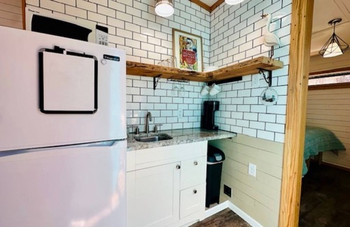 Lake City House | Bright and airy tiny home close to quaint river towns!