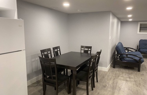 South Lethbridge House | Bright and Beautiful Southside Basement Suite - walking distance to hospital and
