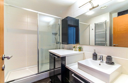 Harbiye Apartment | Bright and Centrally Located Flat in Sisli