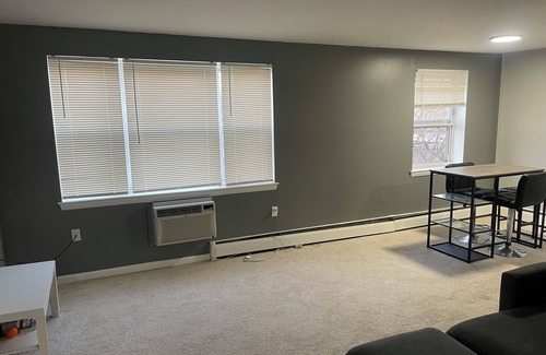 Hartford Apartment | Bright and Cozy 1-bedroom apartment in the West End of Hartford