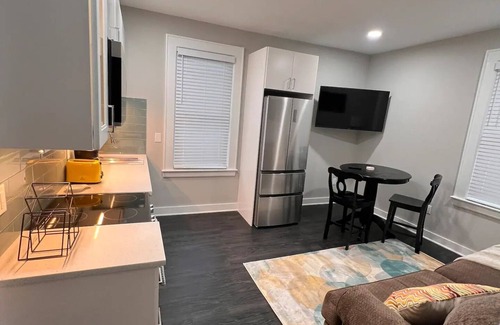 Livingston Apartment | Bright and cozy place to staynn
