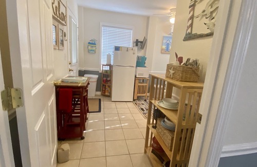 Colington Apartment | Bright And Cozy Two Room Unit, Close To Beach And Sound - Perfect For Two!