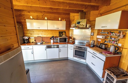 Risoul Ski Chalet | Bright and elegant chalet - fireplace and games room - 12p - Risoul