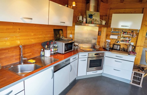 Risoul Ski Chalet | Bright and elegant chalet - fireplace and games room - 12p - Risoul