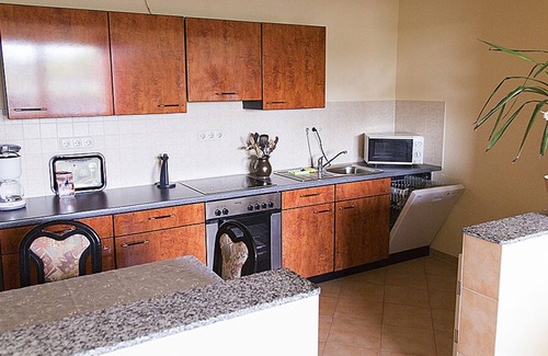 Sommersdorf Apartment | bright and friendly apartment overlooking the Lake Kummerow, single storey