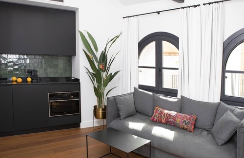 Alfalfa Apartment | Bright and light 2 bedroom, 2 bathroom penthouse with lovely outdoor space