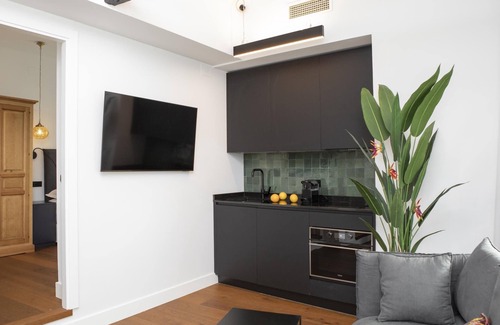Alfalfa Apartment | Bright and light 2 bedroom, 2 bathroom penthouse with lovely outdoor space