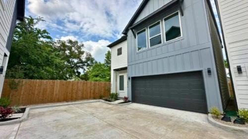 Northside House | Bright and Modern Houston Getaway Gated Community Close to Everything